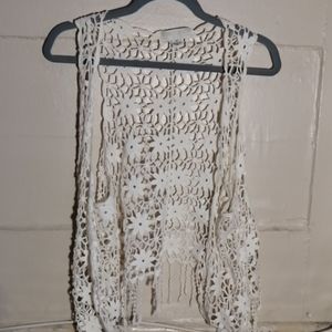 A white flower lace vest